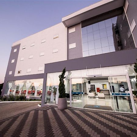 Hiber Hotel - Acesso A Chapeco Exterior photo
